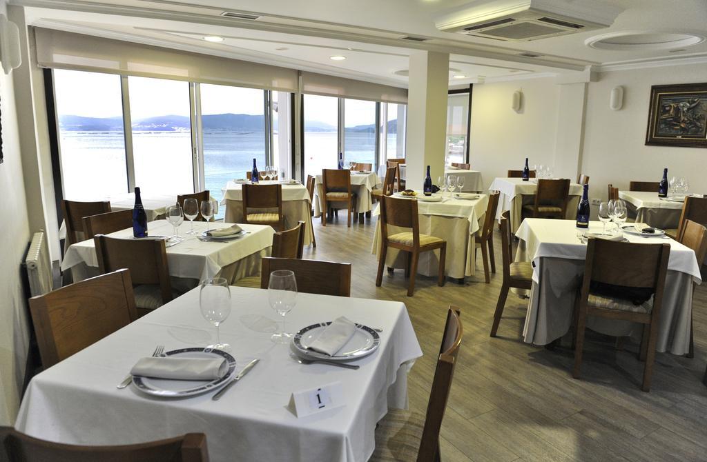 Hotel Restaurante Loureiro Bueu Exterior foto